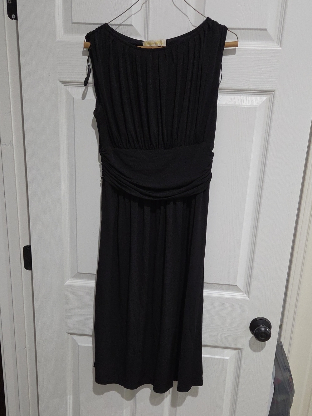 Classic Black Sleeveless Women's Dress - Bella Rose